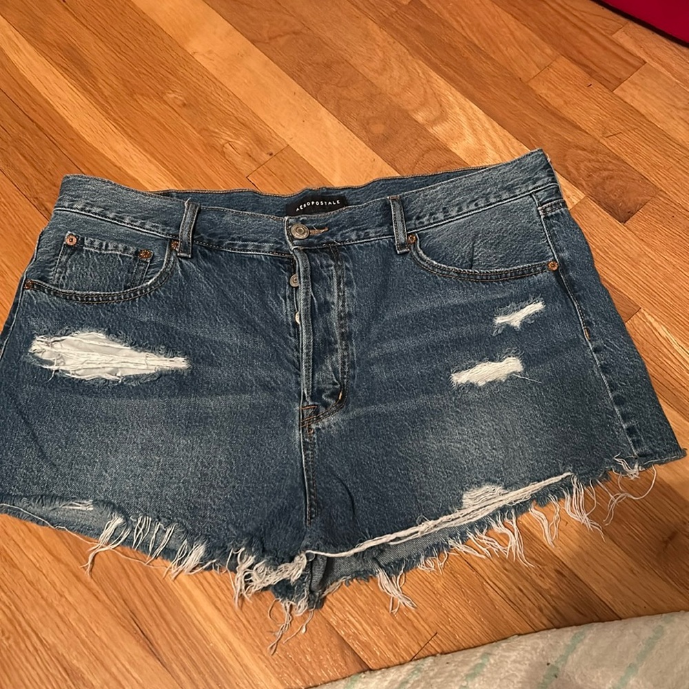 Gently worn women’s cutoff jean shorts  by Aeropostale. Size 16